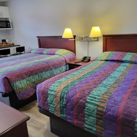 Knights Inn Cobourg Ngoại thất bức ảnh