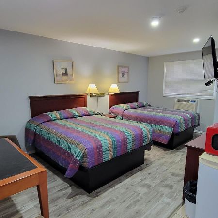 Knights Inn Cobourg Ngoại thất bức ảnh
