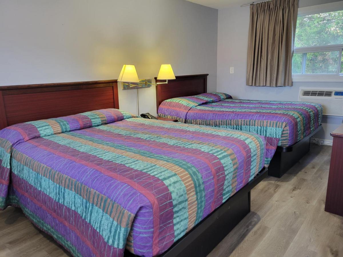 Knights Inn Cobourg Ngoại thất bức ảnh