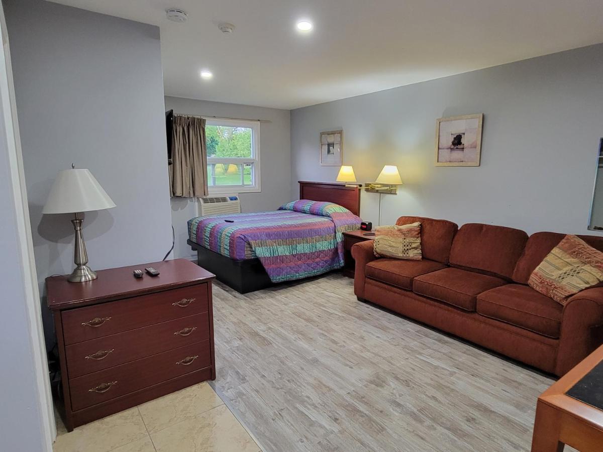 Knights Inn Cobourg Ngoại thất bức ảnh