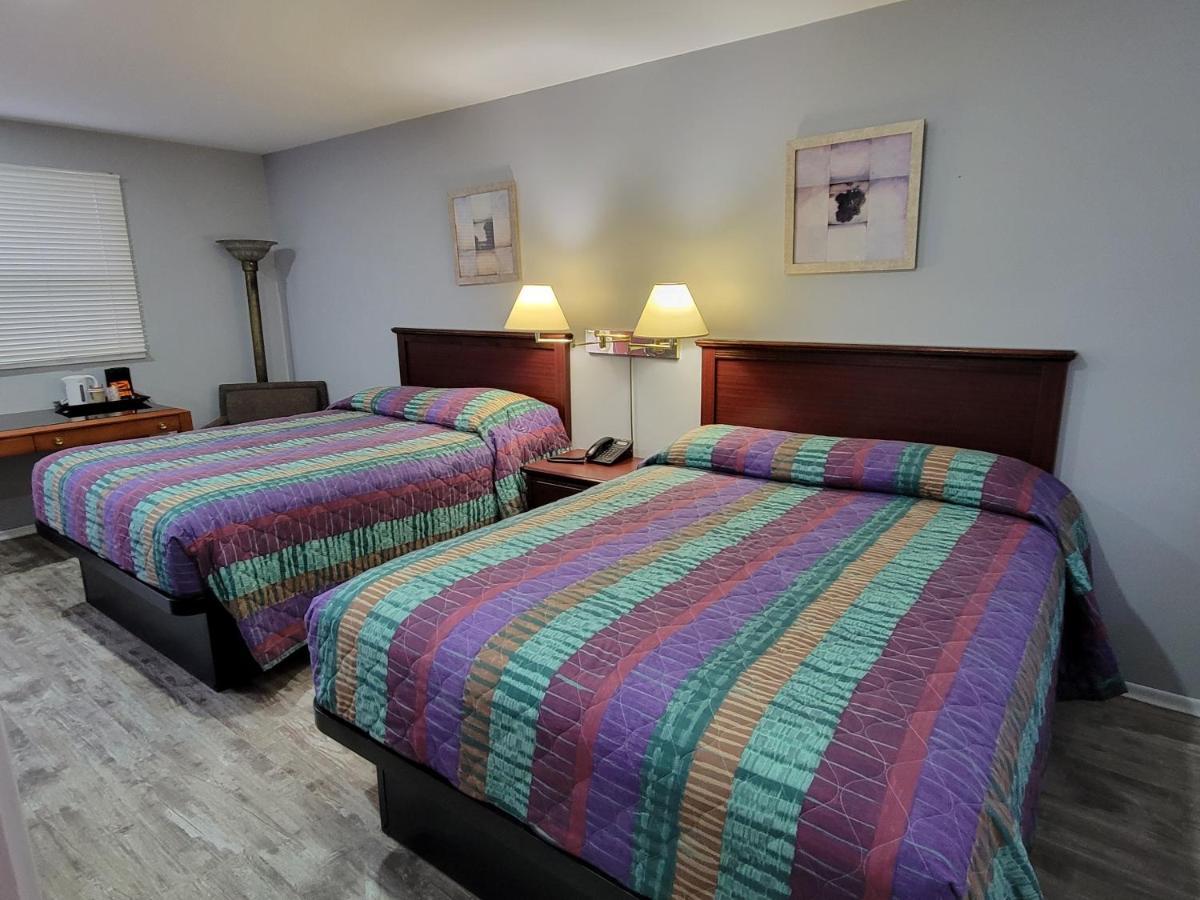 Knights Inn Cobourg Ngoại thất bức ảnh