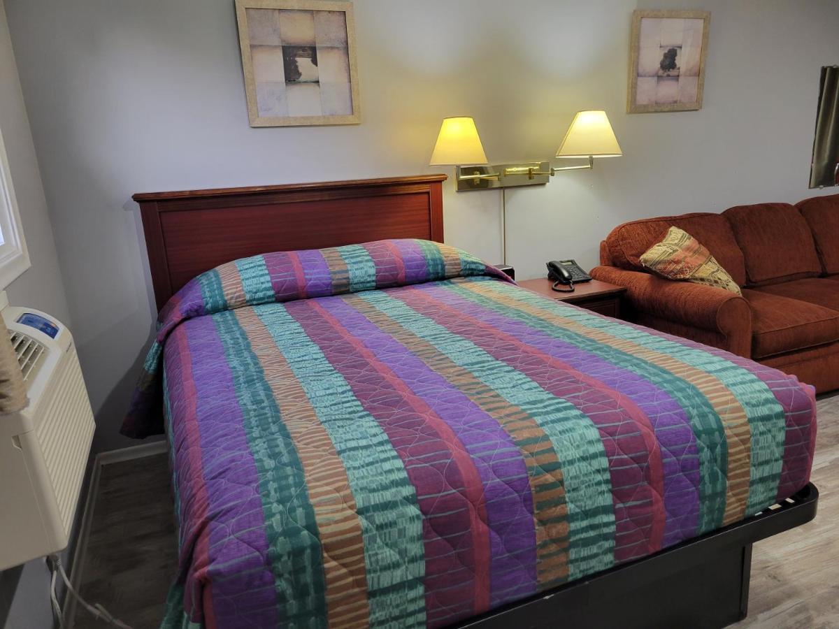 Knights Inn Cobourg Ngoại thất bức ảnh