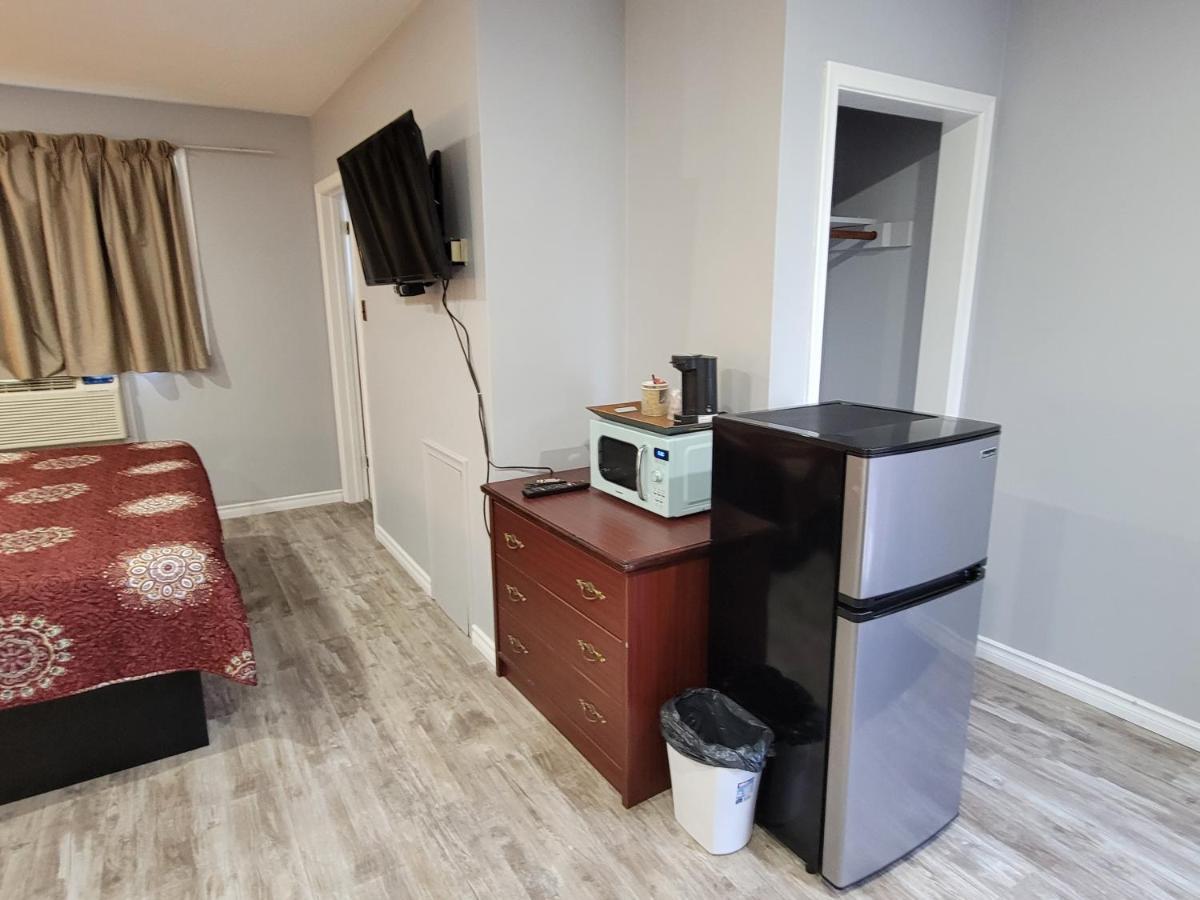 Knights Inn Cobourg Ngoại thất bức ảnh