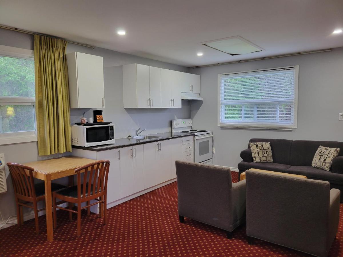 Knights Inn Cobourg Ngoại thất bức ảnh