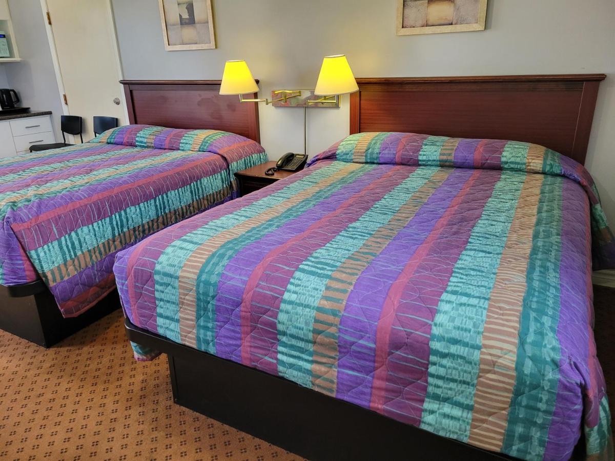 Knights Inn Cobourg Ngoại thất bức ảnh