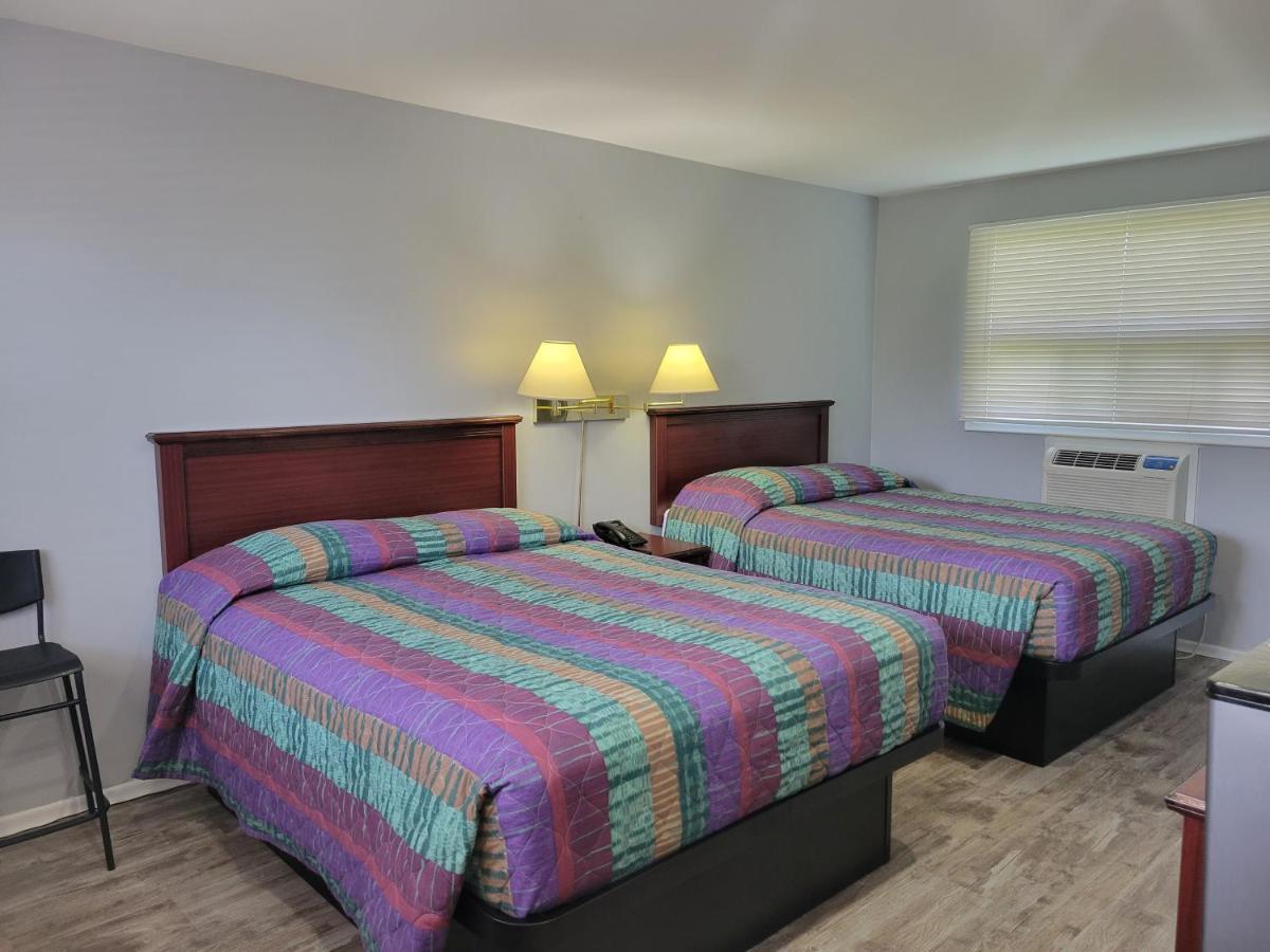 Knights Inn Cobourg Ngoại thất bức ảnh