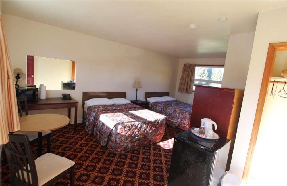 Knights Inn Cobourg Ngoại thất bức ảnh